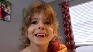 5 Year Old Ember Using the Linux Shell on her Eeepc