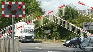 Woburn Sands Level Crossing 30/05/2022