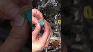 How to safely install valve seals without special tools #mechanic #tips #f150 #4.6L
