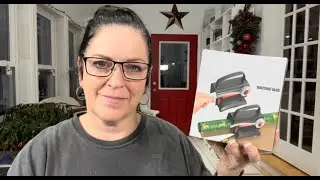 Demonstration and thoughts on this wrapping paper cutter.