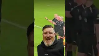 Simon Hooper a disgrace! SEASON OVER! Berrada and Wilcox THIS IS ON You ya clowns! #mufc #IneosOut
