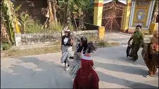 yang lagi viral dsn.jotangan ds.jotangan kec.mojosari kab.mojokerto jawa timur indonesia.