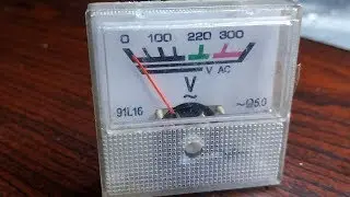 what is inside the analog voltage meter