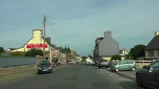Driving Around 22200 Guingamp, C&ocirc;tes d'Armor, Brittany, France 25th August 2017