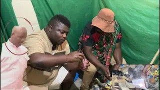 Kasuku Ageze mubapfumu agiye kuraguza bamwereka abanzi be bose