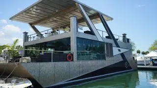 World's Largest Floating Mansion ! Only ONE IN THE ENTIRE WORLD !