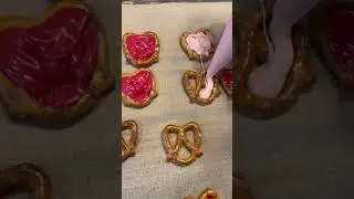 Cute & easy idea for Valentines 💌  #crazybusymama #valentinesdaytreats #reclaimthetable