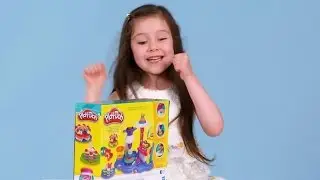 &lsquo;Out of the Box with Violet&rsquo;: Unboxing the Play-Doh Cake Party!