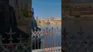 براغ  __  the famous view of prague castle