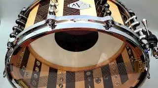 AVA DRUMS  14x6 Wenge and Maple snaredrum