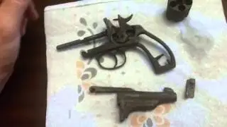 Rusted Merwin Hulbert 38 project Video2: First Round of Vinegar