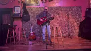 East Bay Singer/Songwriter Eddie Saubolle