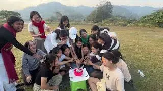 Class picnic cake cutting 🍰✂️😺