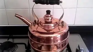 Simplex No.3 Copper Kettle for Gas Hobs.