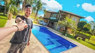 LEVEI O RENAN PARA PASSAR UM DIA NA MINHA CASA