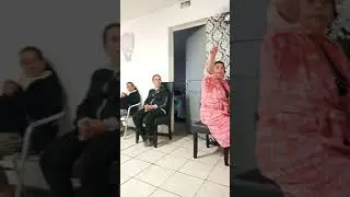 gitanas cantando alabanza