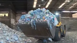 Europe seeks ways to deal with plastic rubbish after China imposes ban