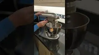 KitchenAid mixer speed demonstration