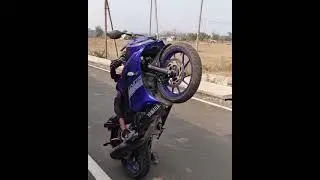 YAMAHA R15 V3 Wheelie |   Harsh Freestyle
