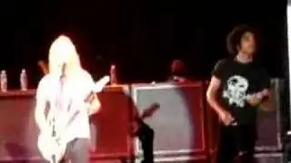 Alice In Chains, Jerry hit in face, Del Mar 8-18-06