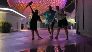 Evening Summer Crowd in Epcot and Rides Wait Time