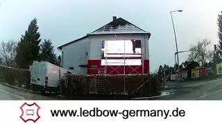 LEDbow Installation f&uuml;r digitale Au&szlig;enwerbung Graz