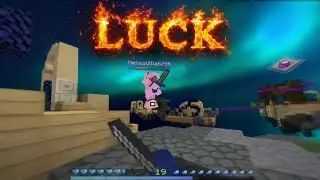 Destroying pc player in Hive Bedwars 