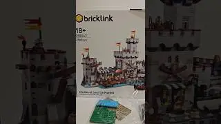 Building LEGO BDP Series 4 Medieval Seaside Market bag 8