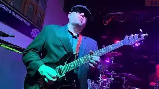 Robert Allen Jr. with Paul Martin - Messing with the Kid