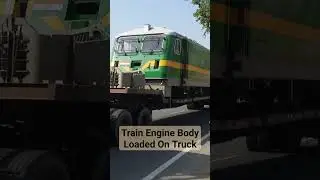 Truck Carrying Train Engine Body. #satisfying #shorts #transport