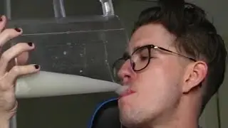 what is my streamer drinking??