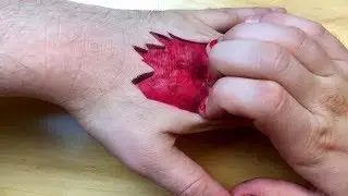 3D Trick Art! No Skin off My Hand. Dirty Mind Trick Surprise Drawing.