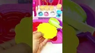 PopfinityASMR Crab Enjoys 🥬 Cabbage with 🍳 Fried Egg