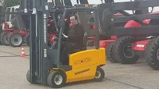 Manitou Stapler