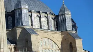 Restorasyondaki Selimiye Camisi'nin 594 penceresi yenilendi