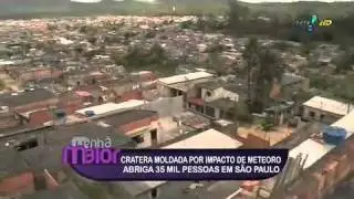 Pessoas vivem dentro de cratera em São Paulo