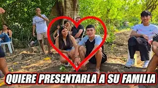 El Chelito quiere llevar a presentar a Melissa  a su familia.