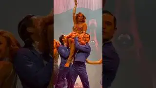 Jlo on stage❤️#jenniferlopez #jlo #shorts #love #fypシ #dance #newyear #trending #youtubeshorts