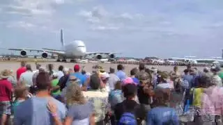 Aero-TV:  AirVenture 2009 - Oshkosh in 150 Seconds