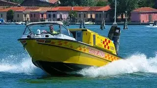 Idroambulanza SUEM (118) Venezia in sirena / Venice ambulance boat responding to hospital Venice