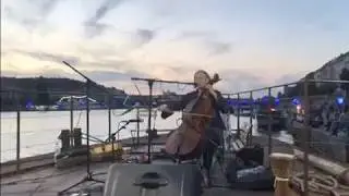 Zu & Cello - AVOID floating gallery 9.7.2018