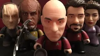 Star Trek The Next Generation Make It So Collection Titans Vinyl Full Case Unboxing