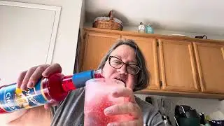 Making a Dutch Bros inspired soda! Yummy!