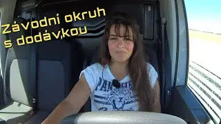 TESTUJU PNEUMATIKY NA DOD&Aacute;VCE NA Z&Aacute;VODN&Iacute;M OKRUHU