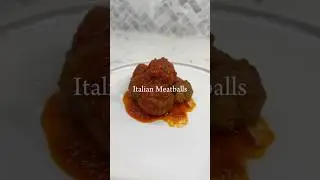 Juicy Italian Meatballs with Marinara
