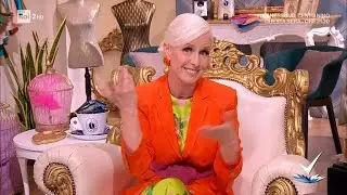 Carla Gozzi - Carloticon - Vip ai Grammy 2021: il look è giusto? - Detto Fatto 22/03/2021