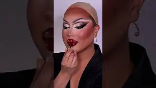 Holisss!!! Watch the whole makeup tutorial on my channel! &hearts;️😘 #dragqueenmakeup #grwm #makeup #drag