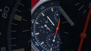This amazing Porsche Design features an uncommon German dial signified by the &lsquo;D&rsquo; in the reference