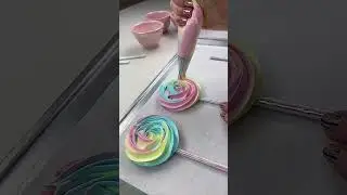 Rainbow Meringue Pop #meringue #meringuecookies #baking #rainbow #lollipop #cake #cakeshorts #tasty