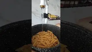 A delicious meal in 10 minutes, pasta with homemade sauce